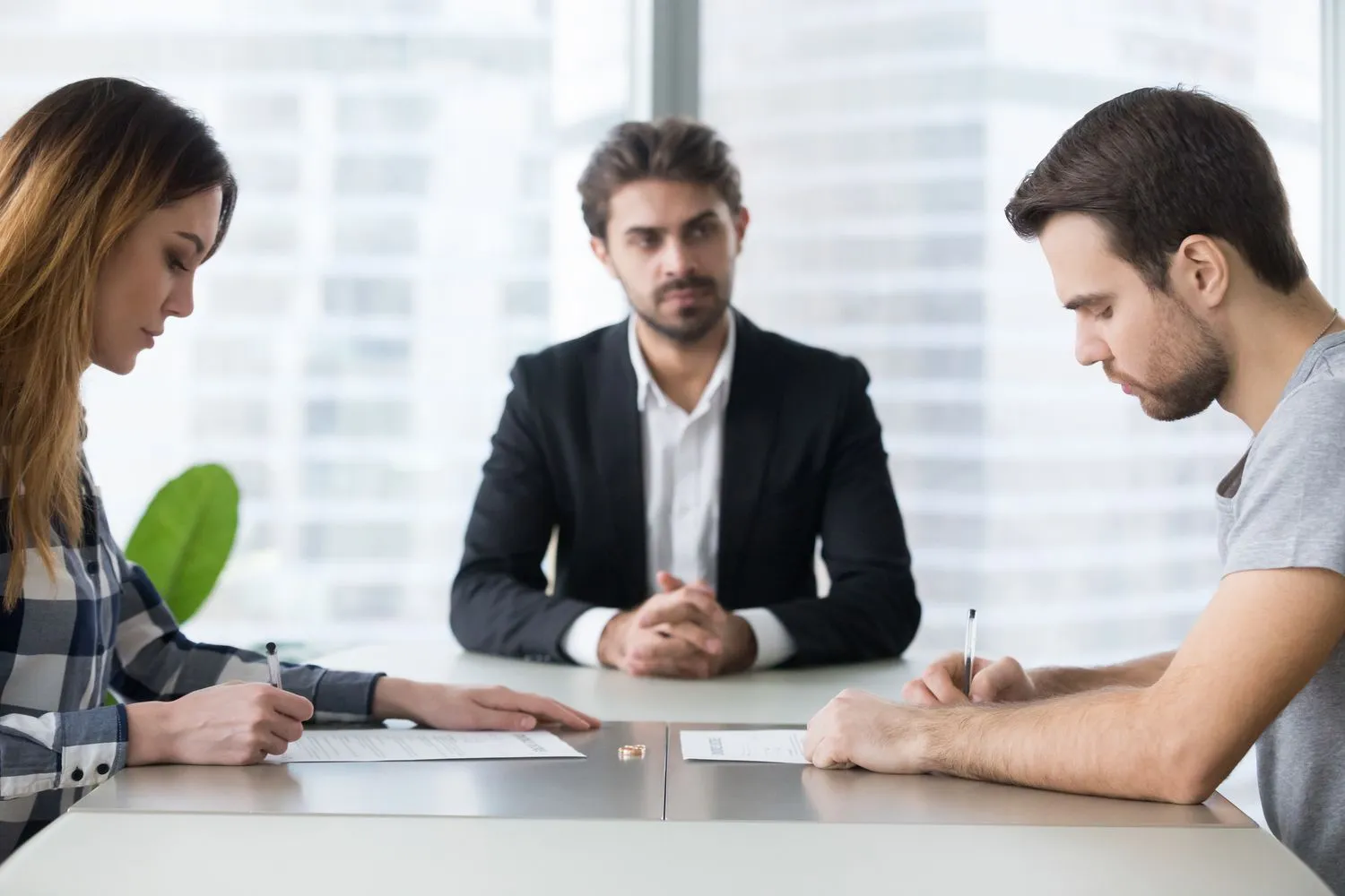 How EH Mediation Guides Couples Toward Fair and Balanced Outcomes Ledbury